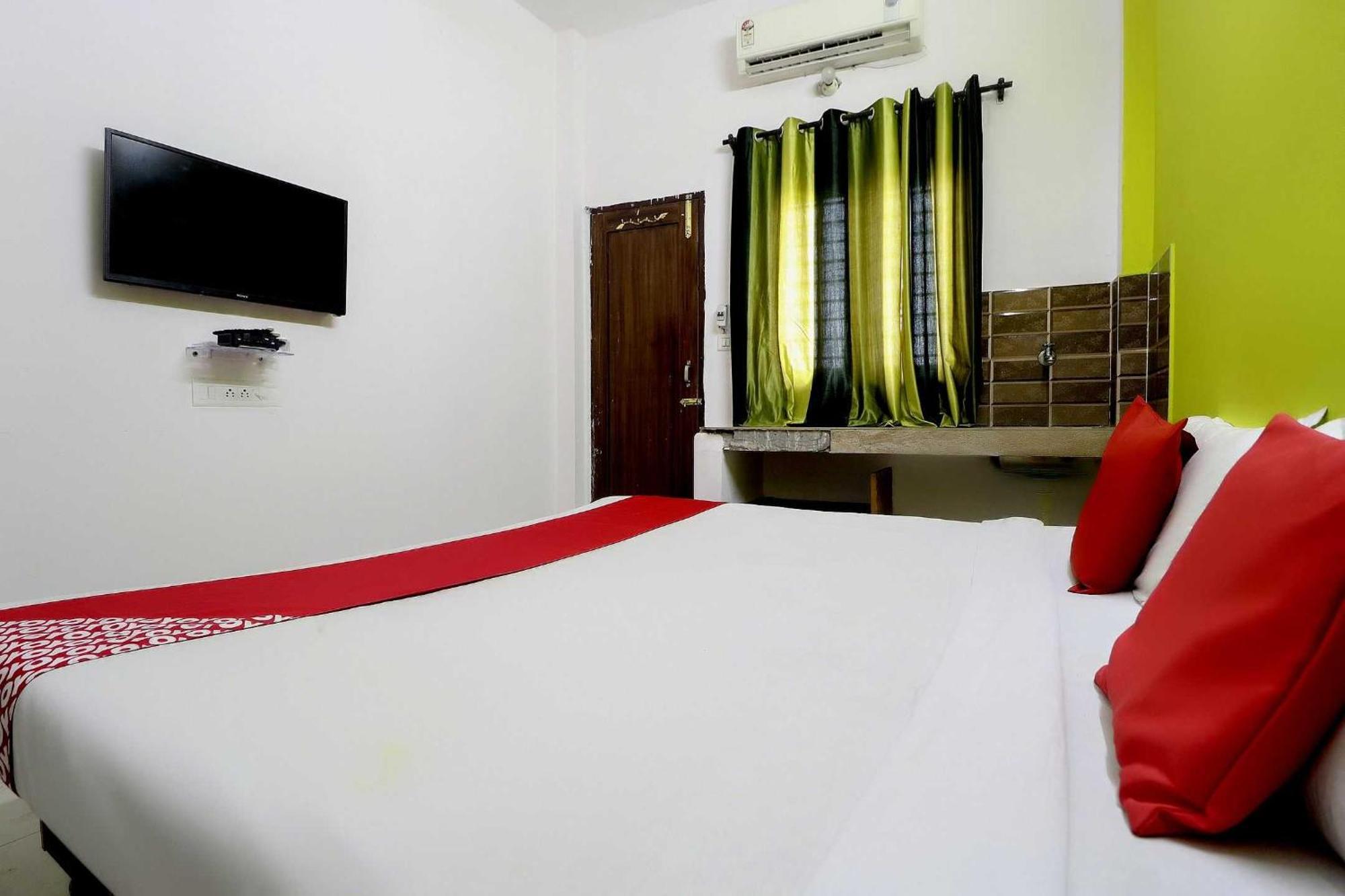 Oyo Flagship 74383 Hotel Grand Tulip Lalewal Esterno foto